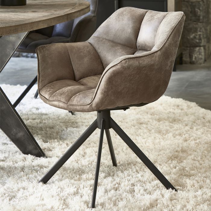 Carnaby Esszimmerstuhl – Drehbar, Kaffeebraun, Pellini-Leder – ByMejls ApS